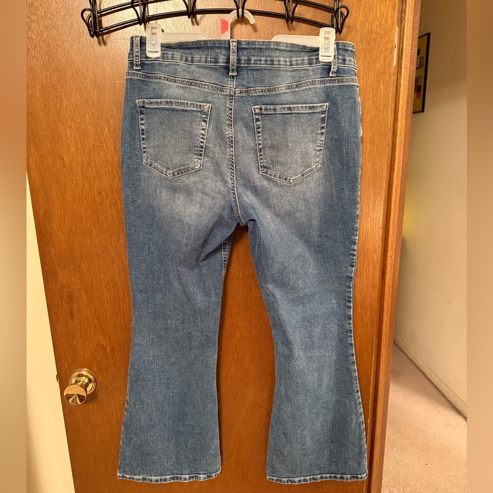 Maurice’s Classic Flare Leg Jeans sz 14 short - Picture 7 of 7